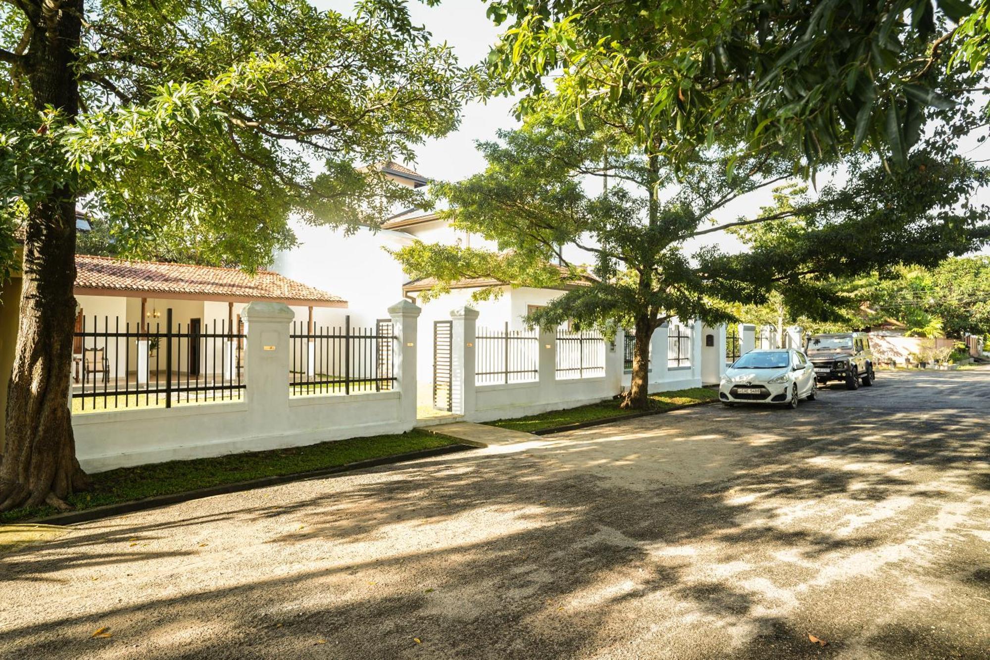Summer House - Private Villa Close To International Airport Bia Ja-Ela Exterior foto